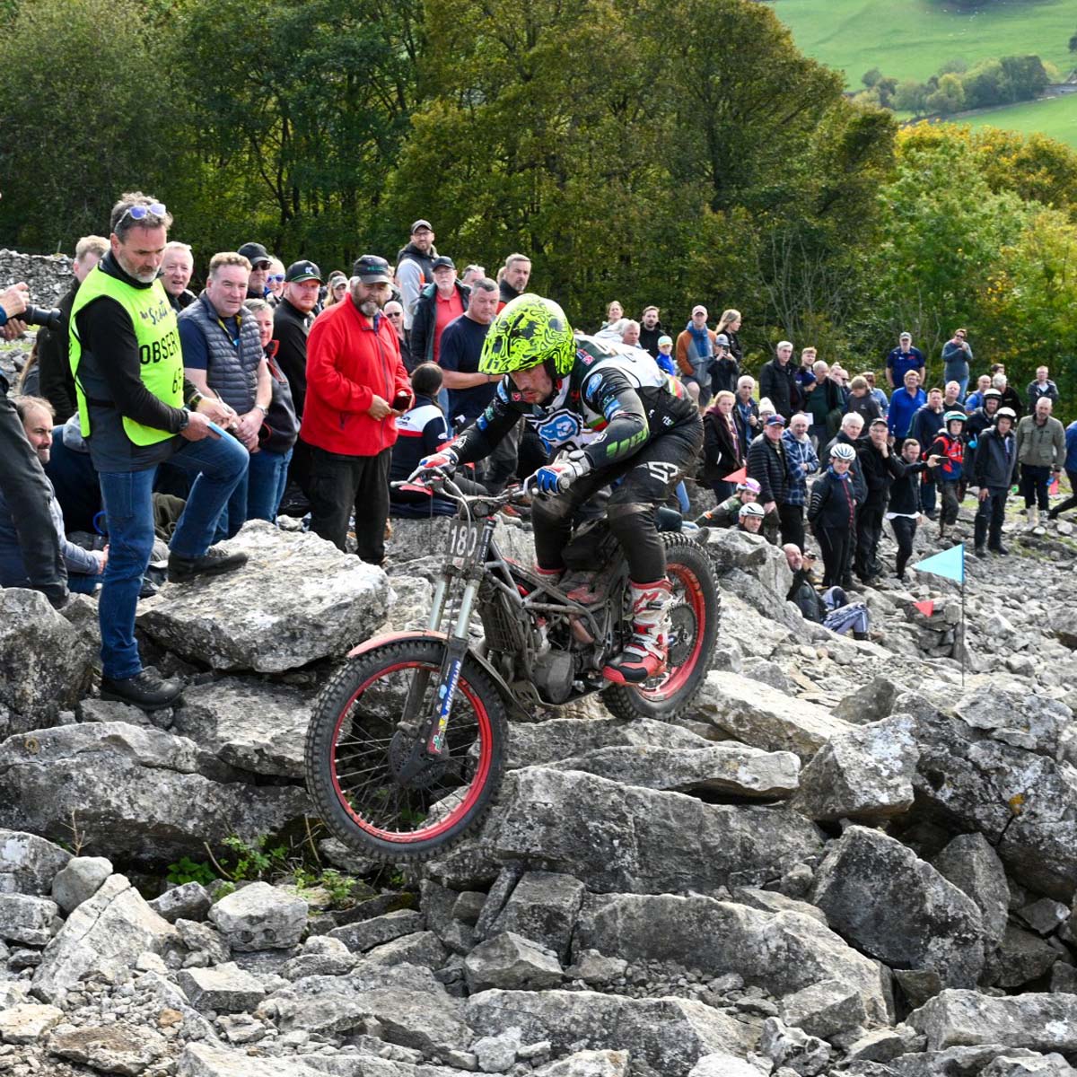 Jono Richardson auf Vertigo gewinnt den Scott Trial 2025